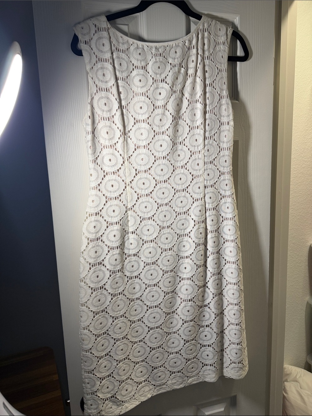 Jessica Howard White Circular Eyelet Lace Sleeveless Shift Dress